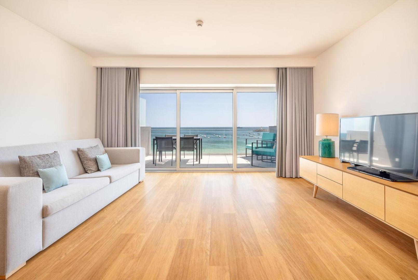Guestready - Beachfront Naufrago'S Retreat 2 Sesimbra Exterior photo